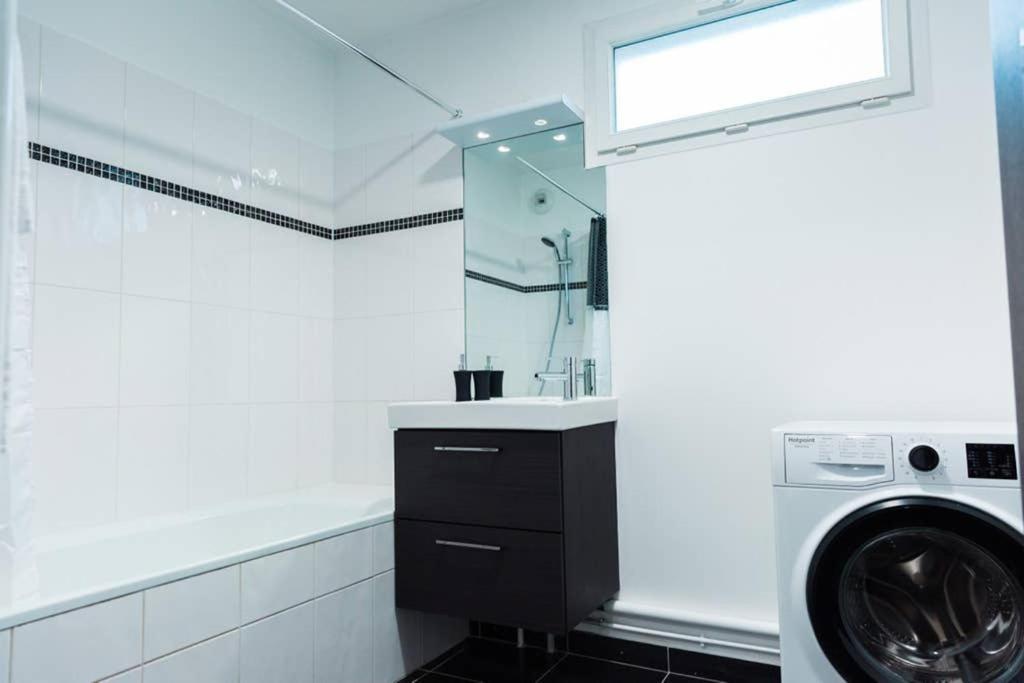 Spacious Suite Disneyland Paris Монтеврен Екстериор снимка